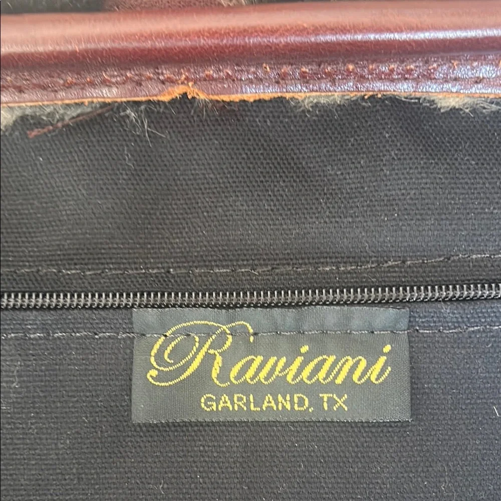 Luxurious Faux Fur Handbag with Brown Accents - Picture 4 of 9